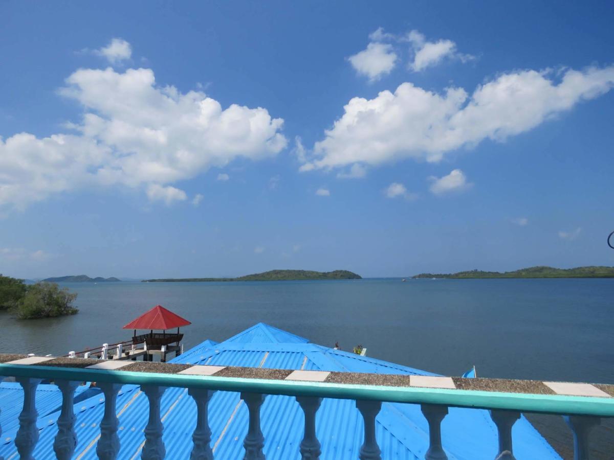Bella Louise Lodging House Bar And Resto Busuanga Exterior photo