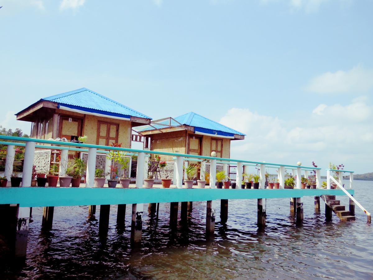 Bella Louise Lodging House Bar And Resto Busuanga Exterior photo